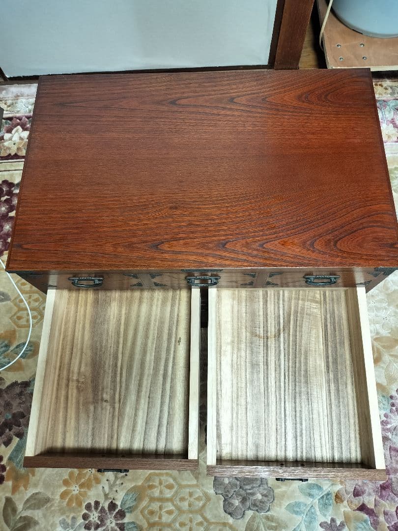 欅無垢箪笥4段　小物入れ9引き出し ダークブラウン内部桐無垢　和家具