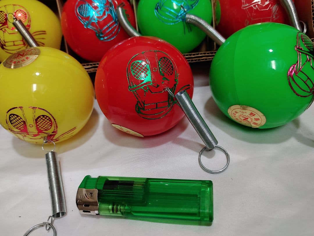 昭和レトロ1970年代当時物 仮面ライダー スプリングヨーヨーパチカプセル駄玩具