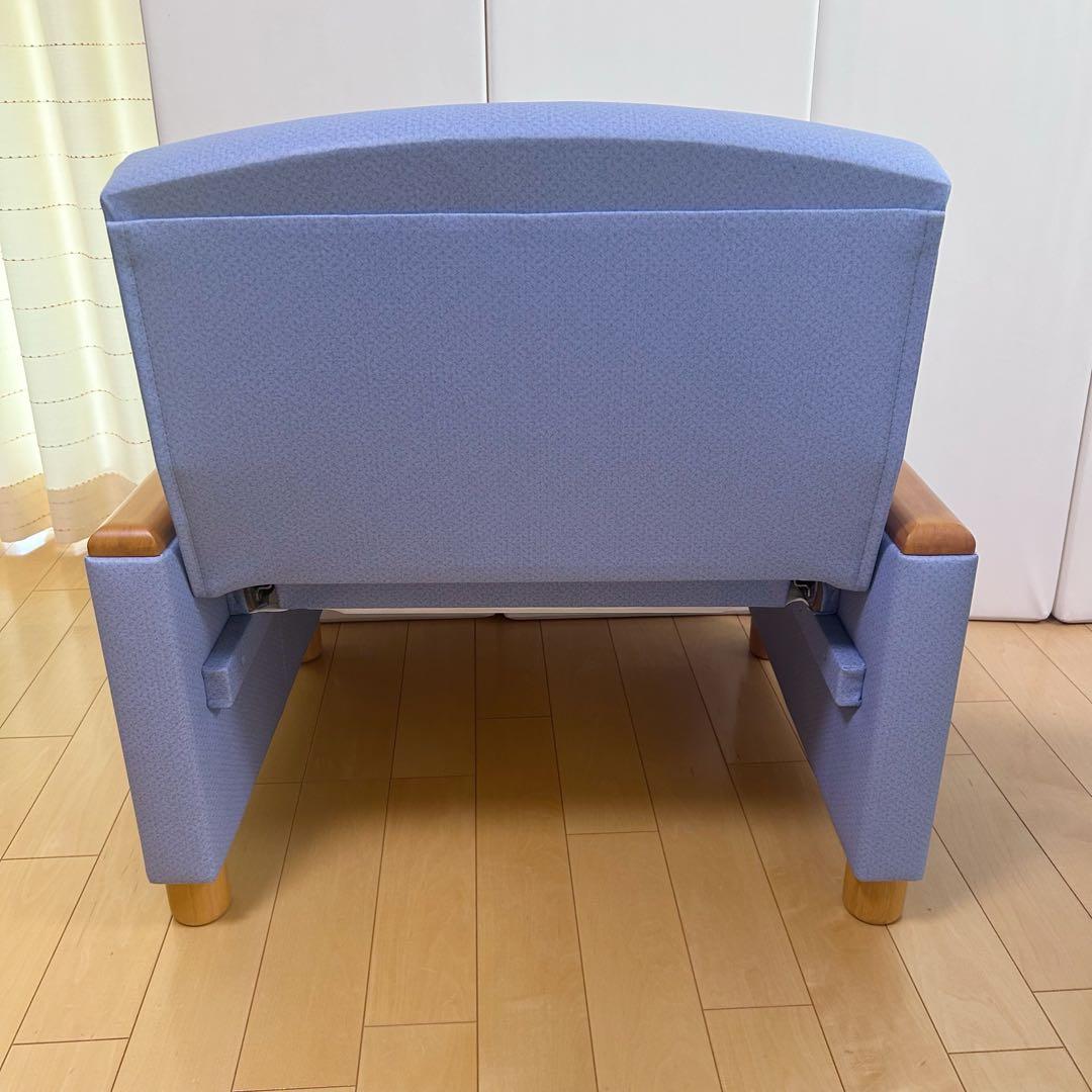 NAIKI ナイキ　ロビーチェア　ソファベッド　ライトブルー　リクライニング①