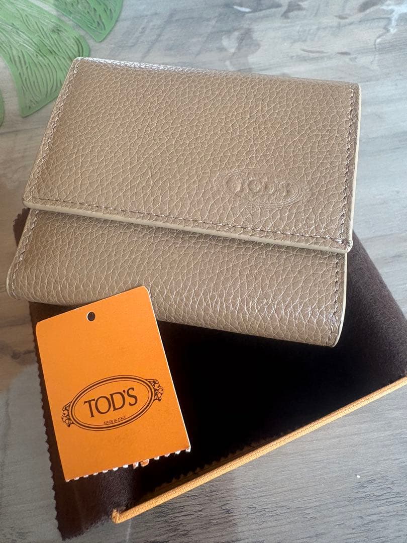 TOD'S 日本限定　レザーウォレット