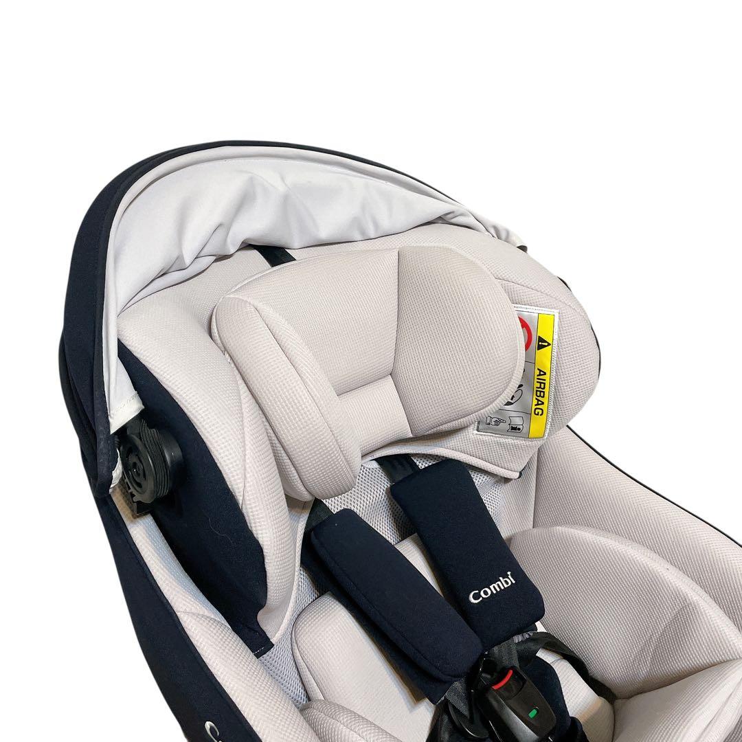 コンビ　クルムーヴスマート　Light ISOFIX ネイビー　新生児