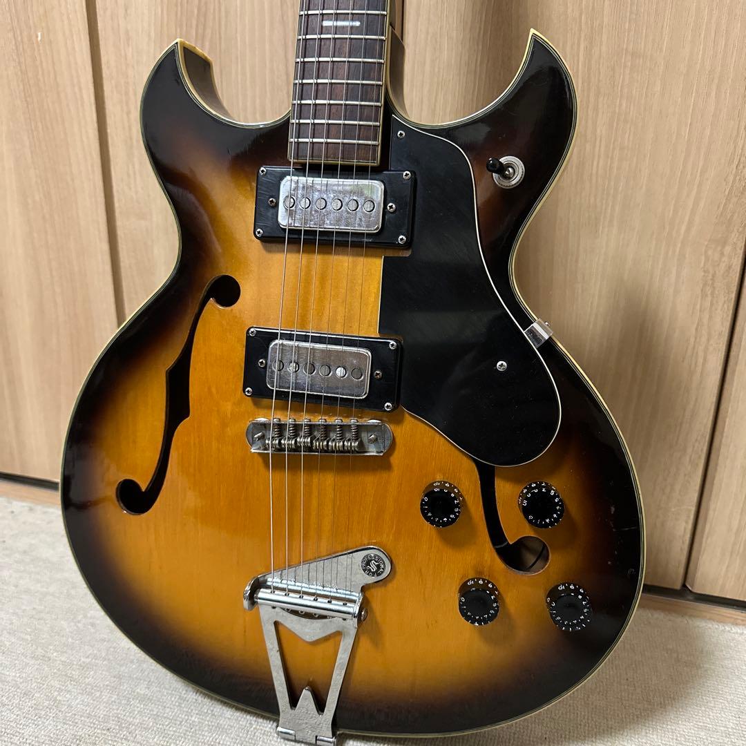 国産ビザールエレキギター フルアコ型