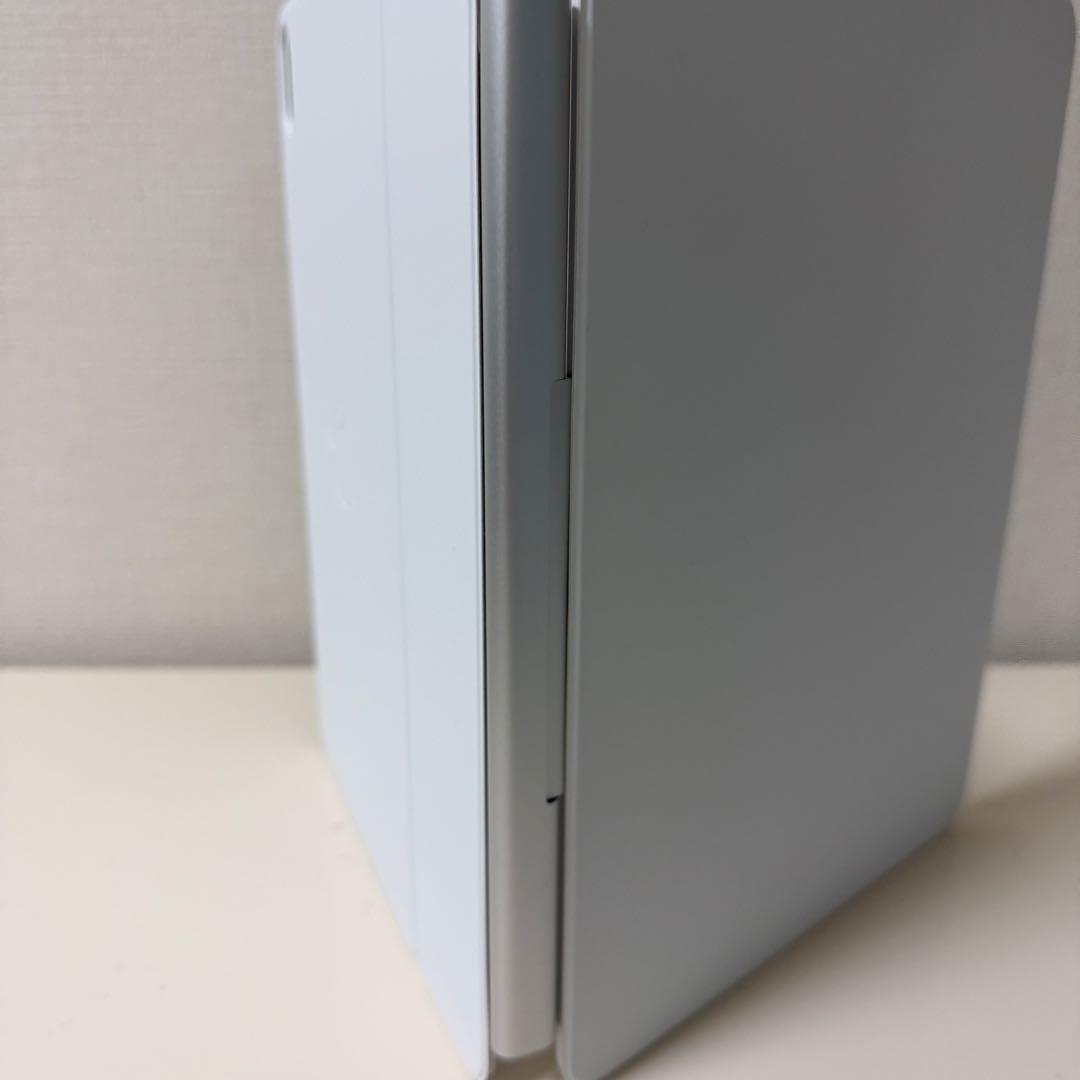 美品　iPad Air M3 Magic Keyboard 11インチ　ホワイト