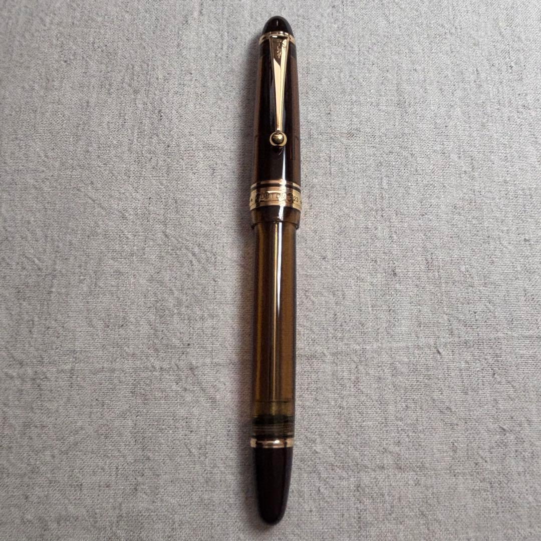 ✴︎PILOT✴︎パイロットCUSTOM カスタム ８２３　14K 585 B太字