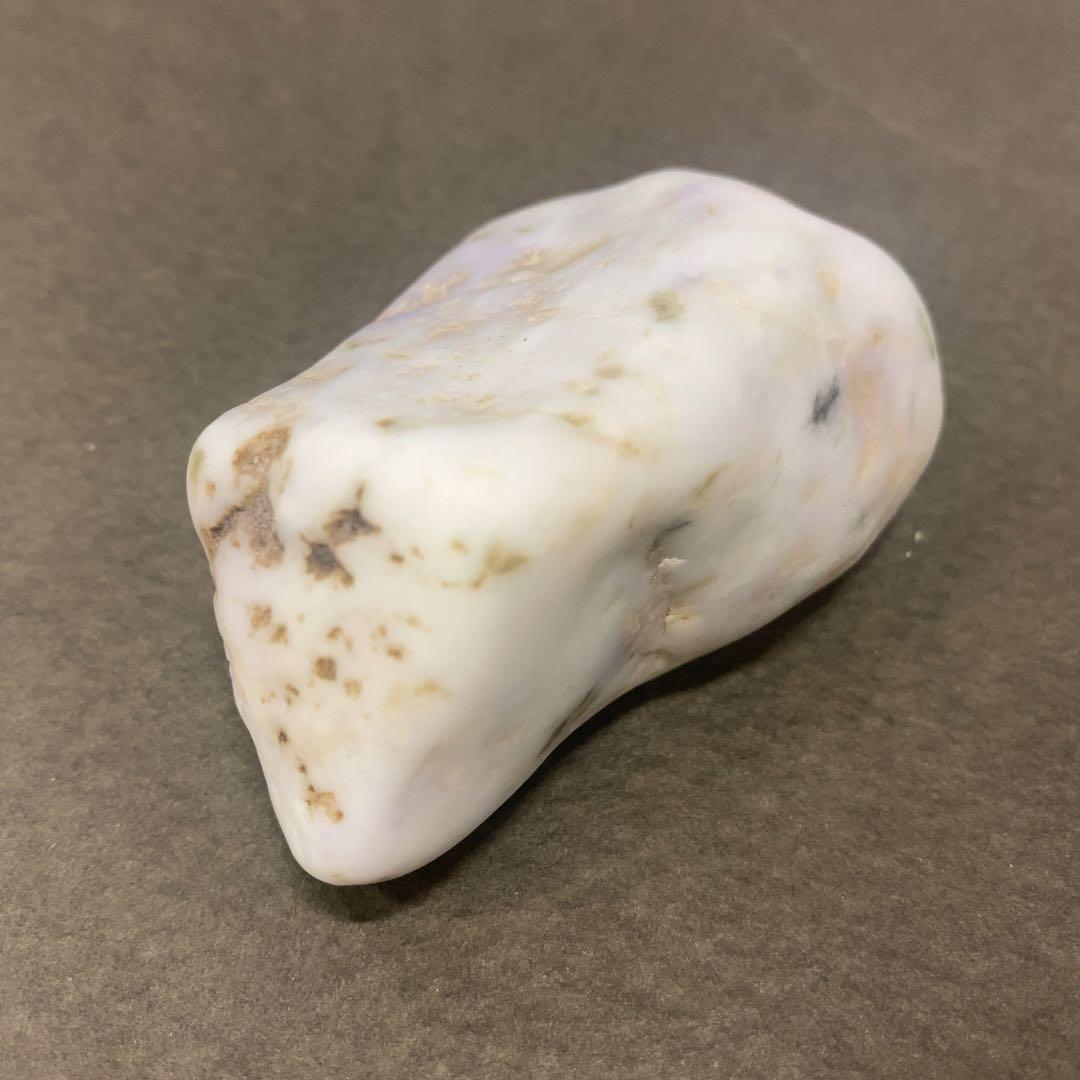 希少品　糸魚川翡翠　妖精ラベンダー　海石　特大　182g