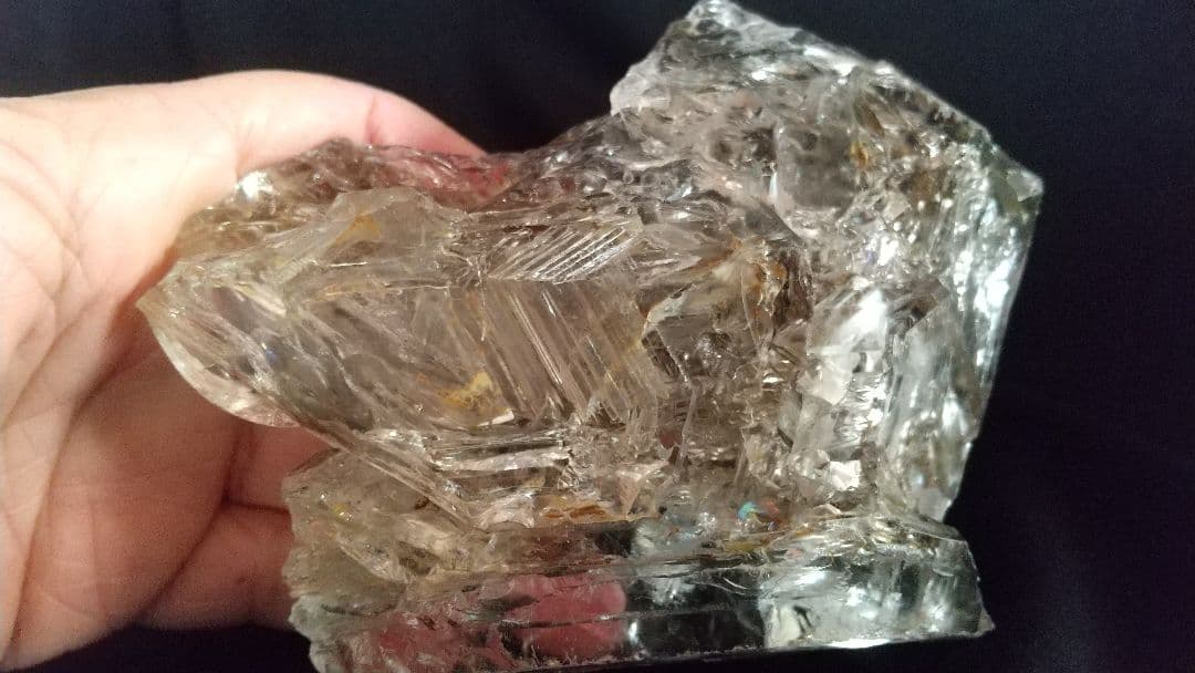 水入りエレスチャル水晶