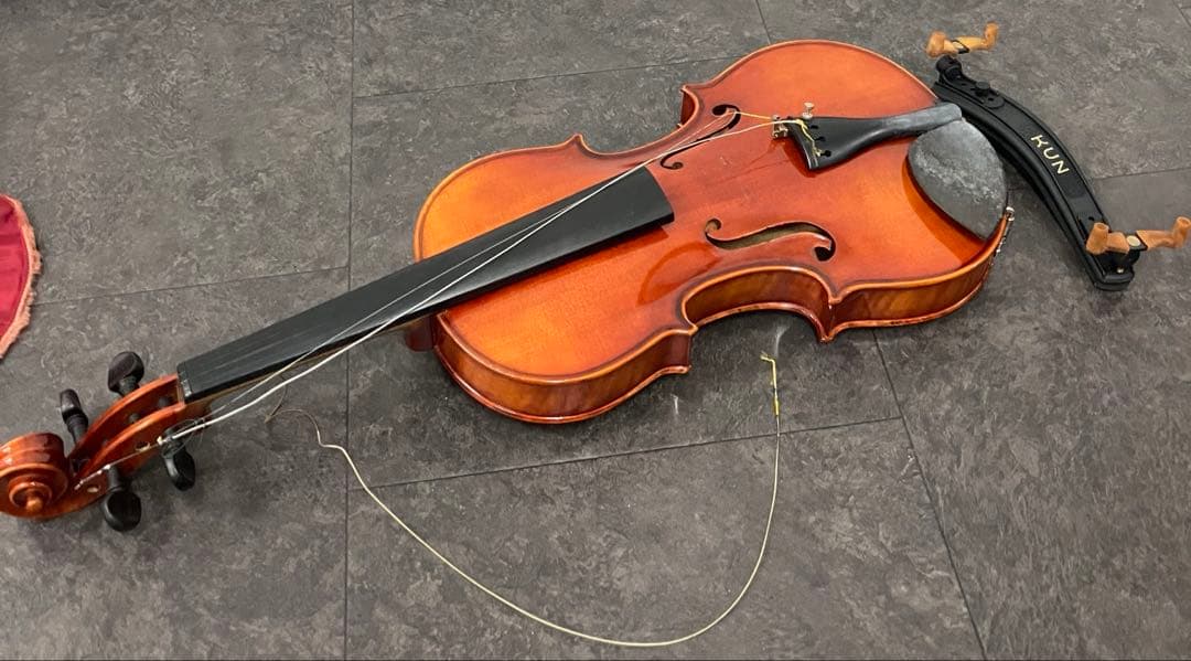 SUZUKI 鈴木 バイオリン No.550 4/4？　スズキ　ジャンク