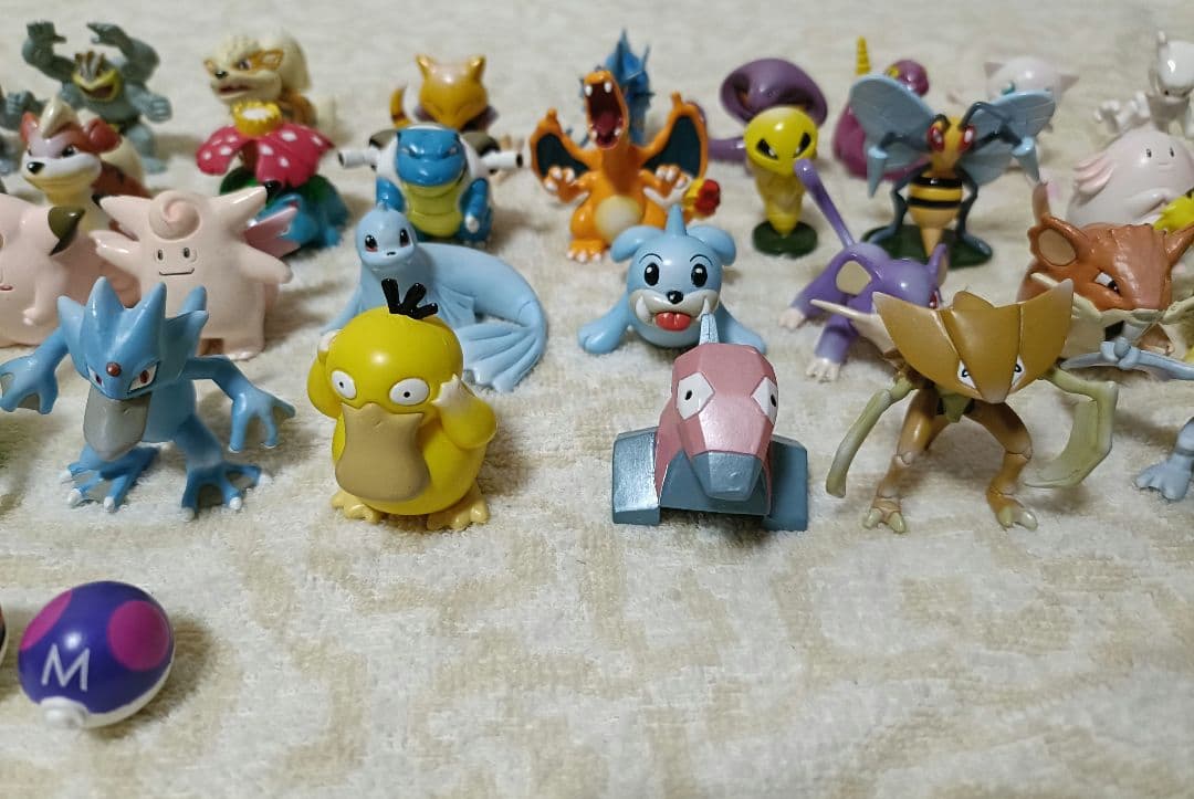 ポケモン　モンコレ　初期　６２体+付属品７