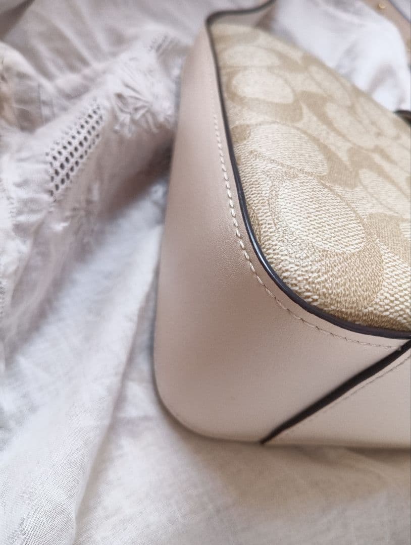 COACH　極美品　ワンショルダー　シグネチャー　CP005