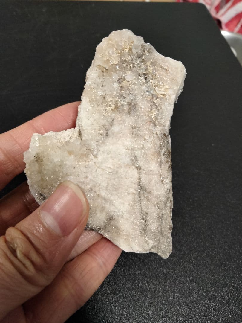 国産鉱物　山梨県　塩山竹森山　天然水晶　　トルマリン入り水晶　早い者勝ち