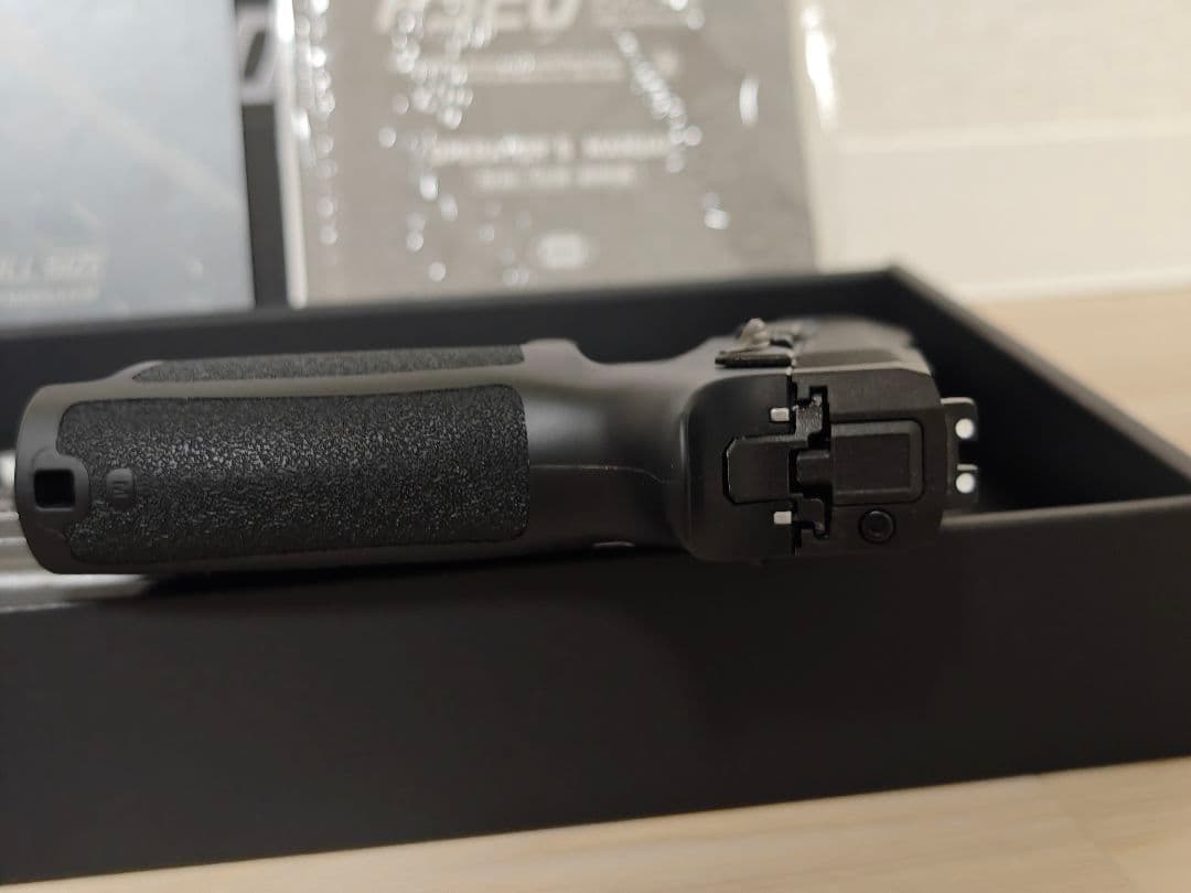 東京マルイ　P320