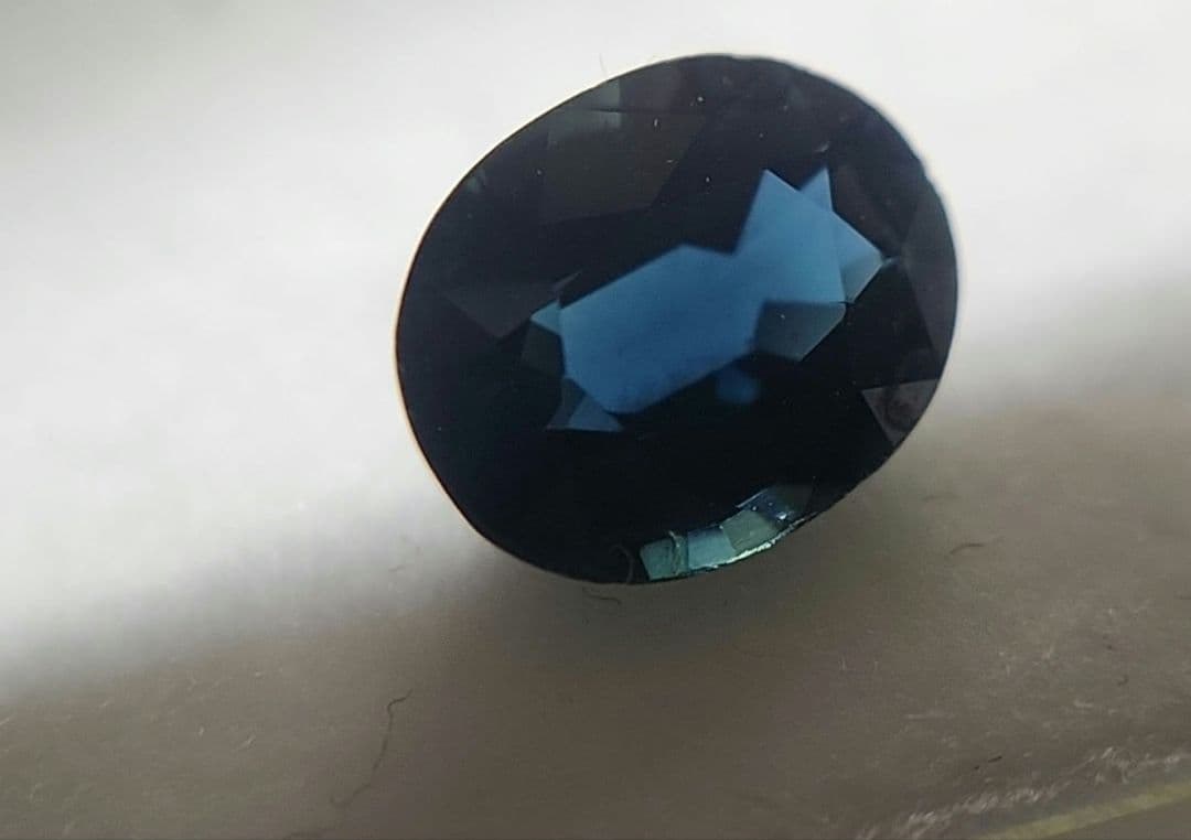 大粒天然 ブルーグリーンサファイア 1.735ct