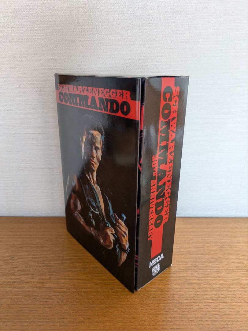 訳有★特価★新品★コマンドー　フィギュア★30周年記念★シュワルツェネッガー★