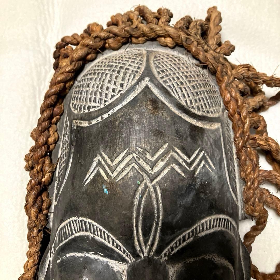 希少セネガルの古い木彫お面（関西万博で購入）「知られざる西アフリカの美術展図録」