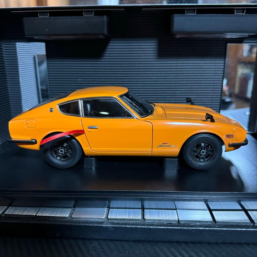 未展示品　オートアート1/18 日産フェアレディZ423 (PS30) オレンジ