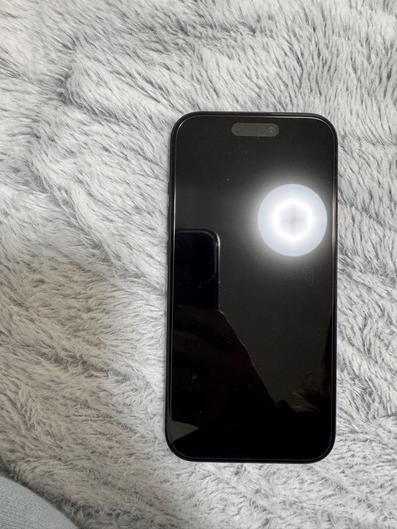 iPhone15 SIMフリー　アメリカ製　美品