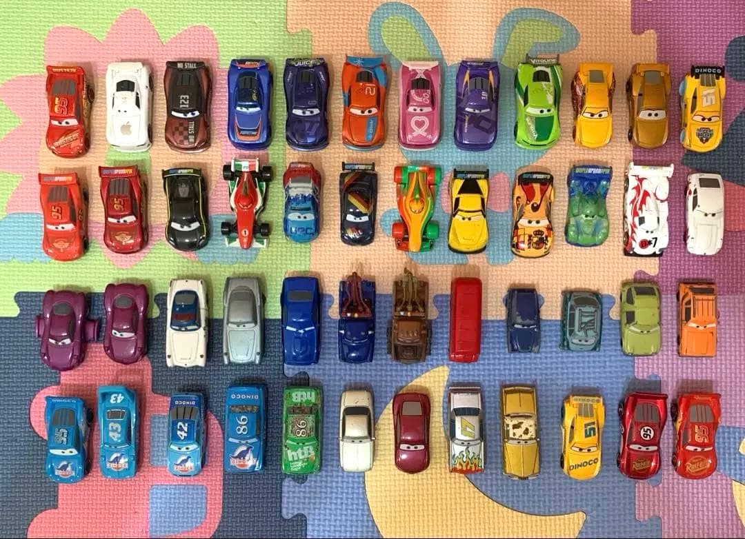 カーズ　トミカ　まとめ売り