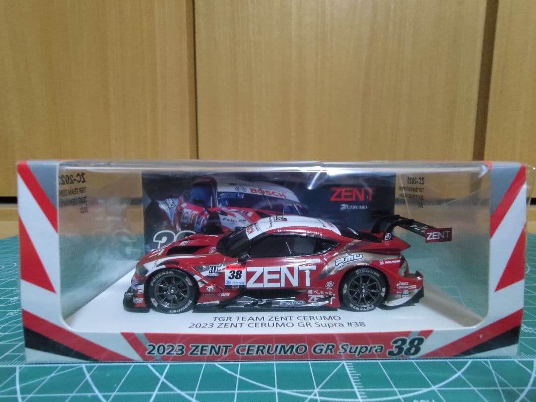 ミニカー SPARK 1/43 ZENT CERUMO GR Supra 2023