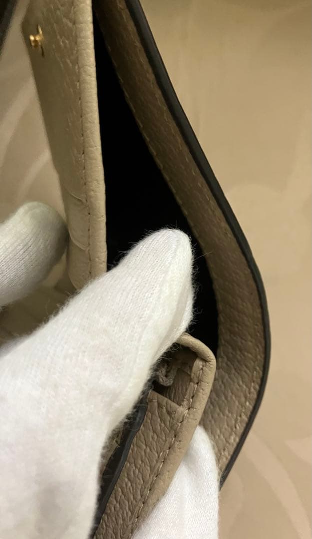 ⭐️【GUCCI】GGキャンバス 二つ折り財布⭐︎箱あり⭐️