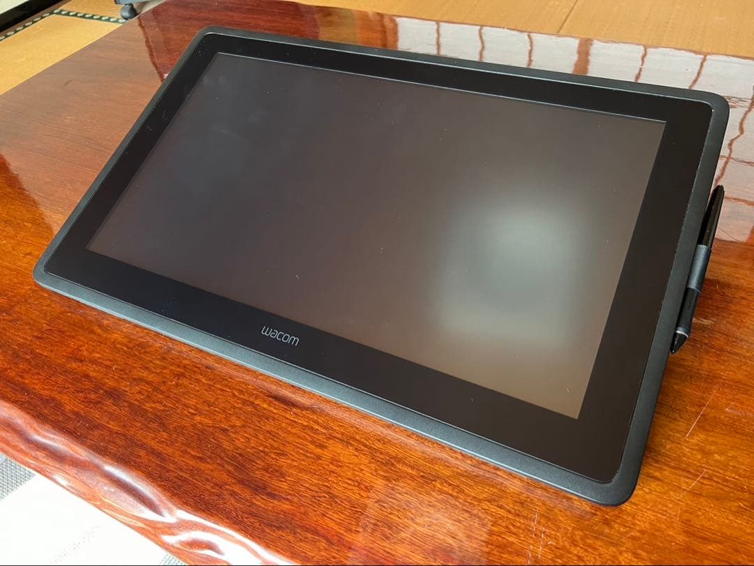ディスプレイ・モニター本体 Wacom Cintiq22 (DTK2260K0D)