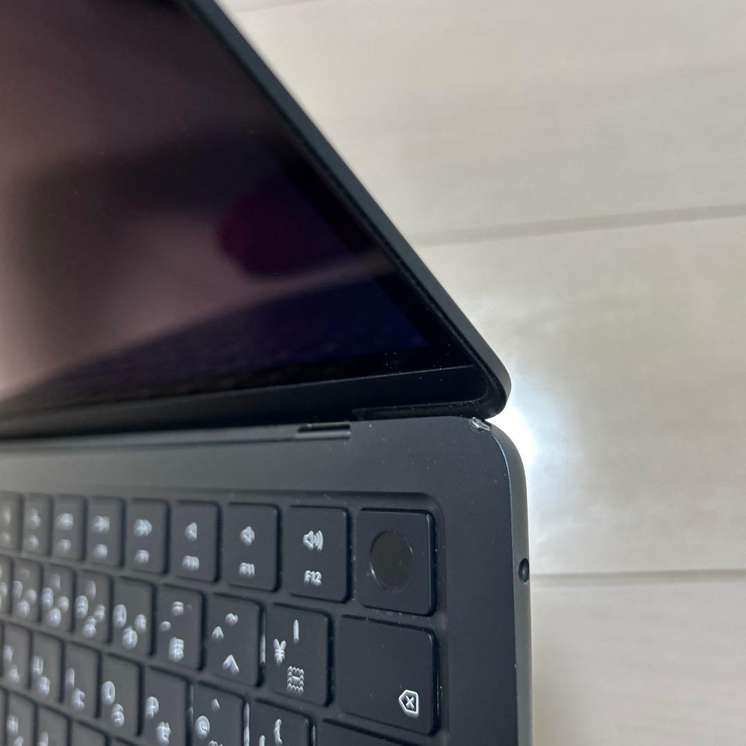 MacBook Air M2 13インチ（Mid 2022）256GB