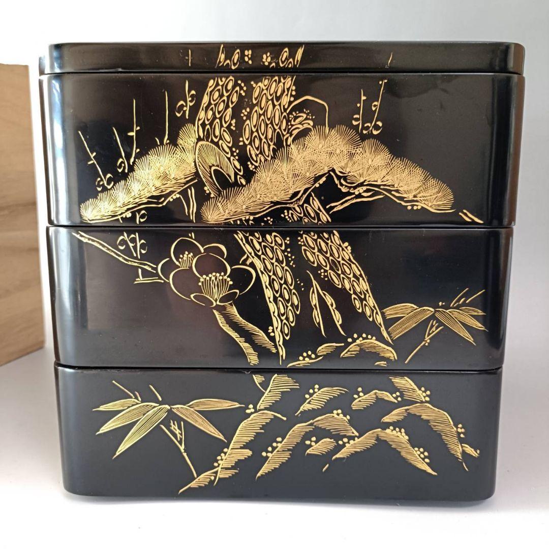 特注 高級 輪島塗 本堅地 三段重 松竹梅沈金 蓋裏家紋入 漆器
