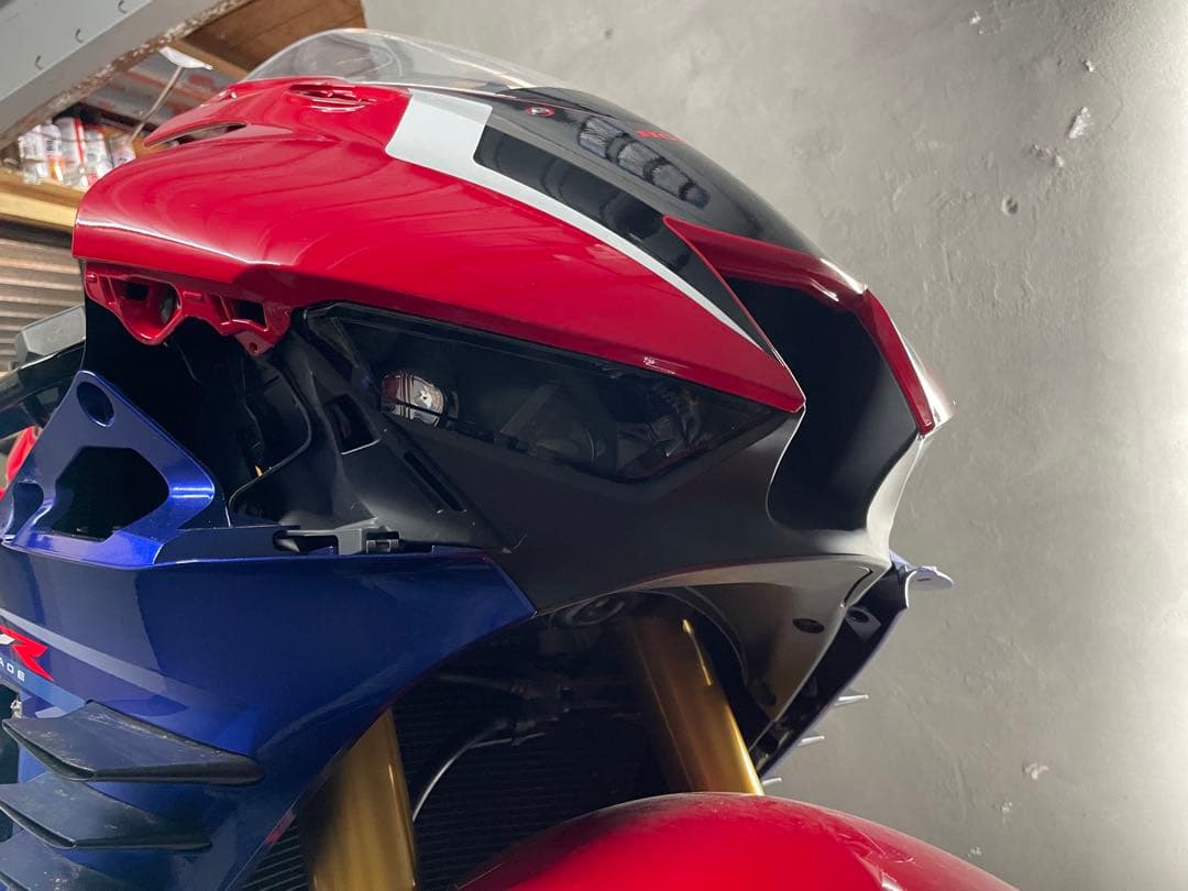 cbr1000rr-r純正ヘッドライト