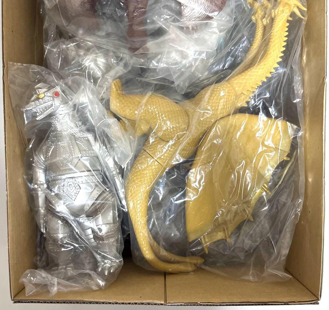 結集！歴代怪獣ボックス 全14種 カード14枚付き