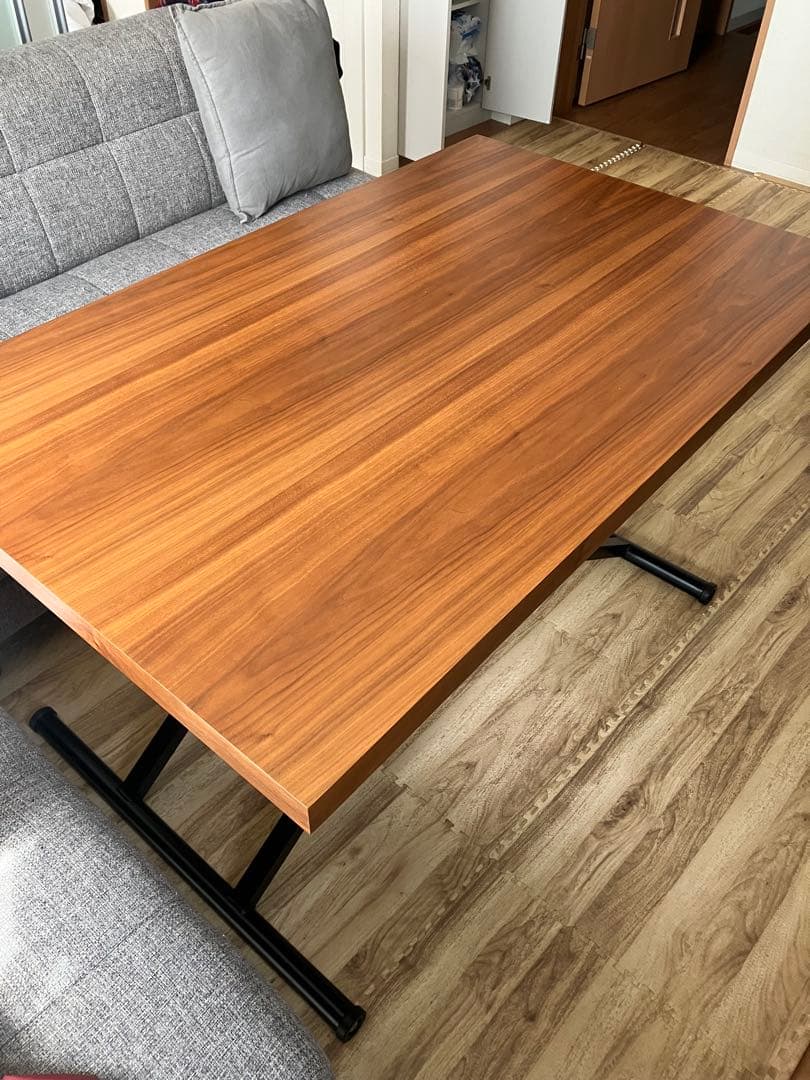 【￼￼4/17まで掲載】ニトリ　昇降ダイニングテーブル￼