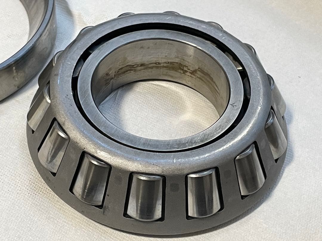 鉄道部品　モータ用ベアリング？