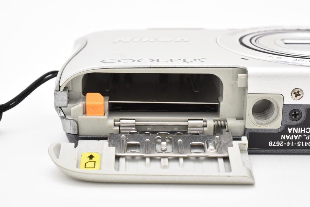 Nikon COOLPIX S3700 シルバー コンパクトデジタルカメラ