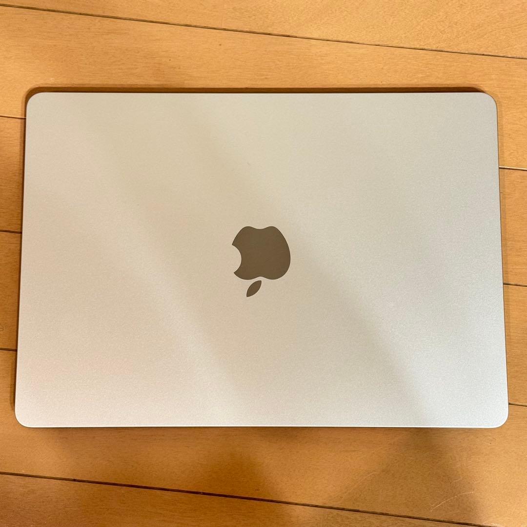 【美品】MacBookAir M2スターライト 日本語キーボード