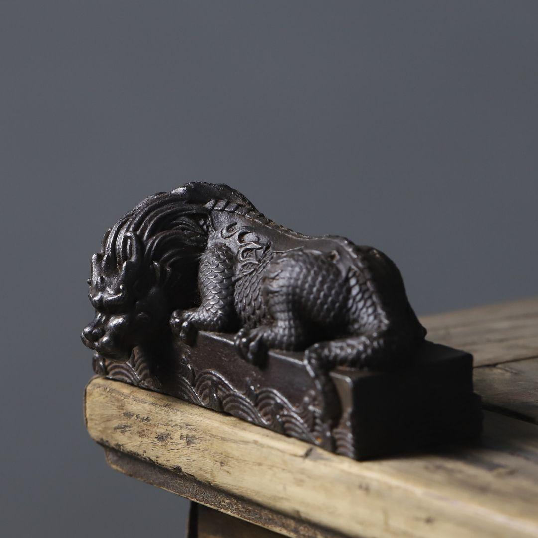 鉄器 吸水獣 避水瑞獣 文房四宝 鎮紙 書道具 装飾品 工芸品 置物