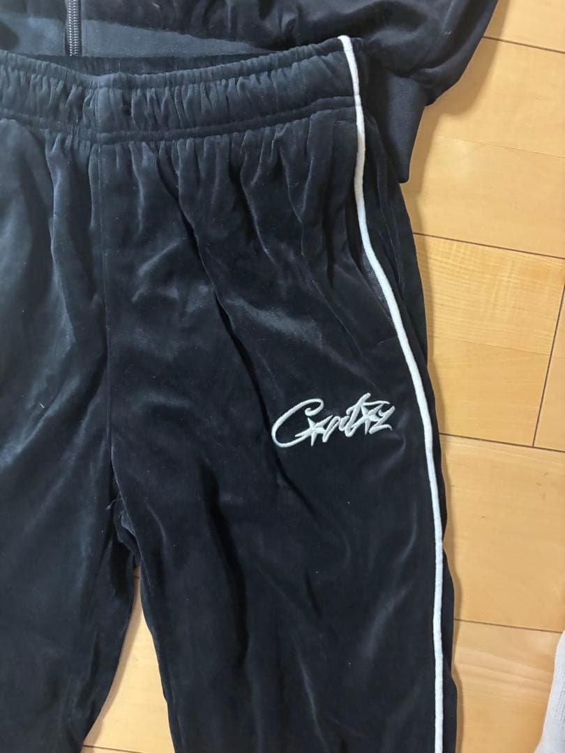 【ぴろさん専用】Corteiz ベロアセットアップ ブラック コーテイズ