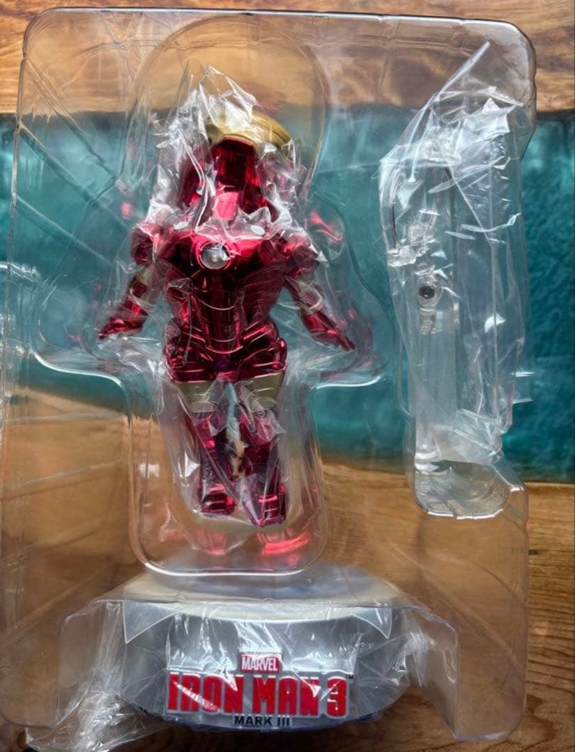 Beast Kingdom Iron Man アイアンマンフィギュア