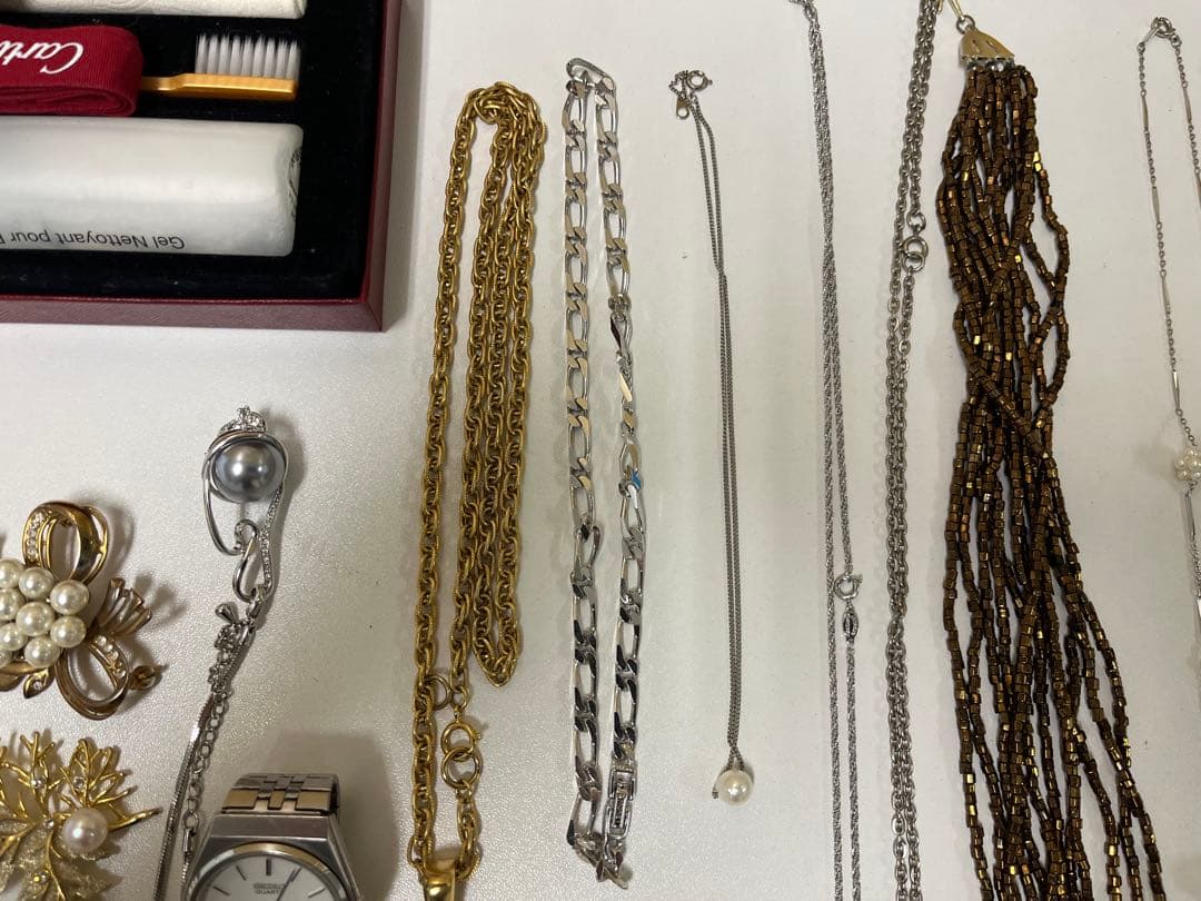 遺品整理セット　Cartier含むアクセサリーセット