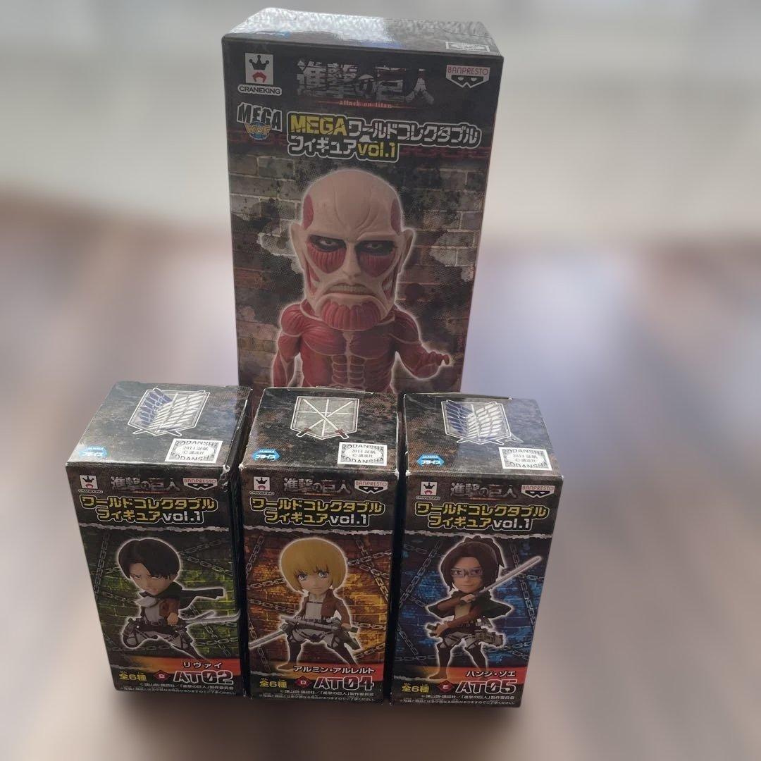 進撃の巨人 フィギュア