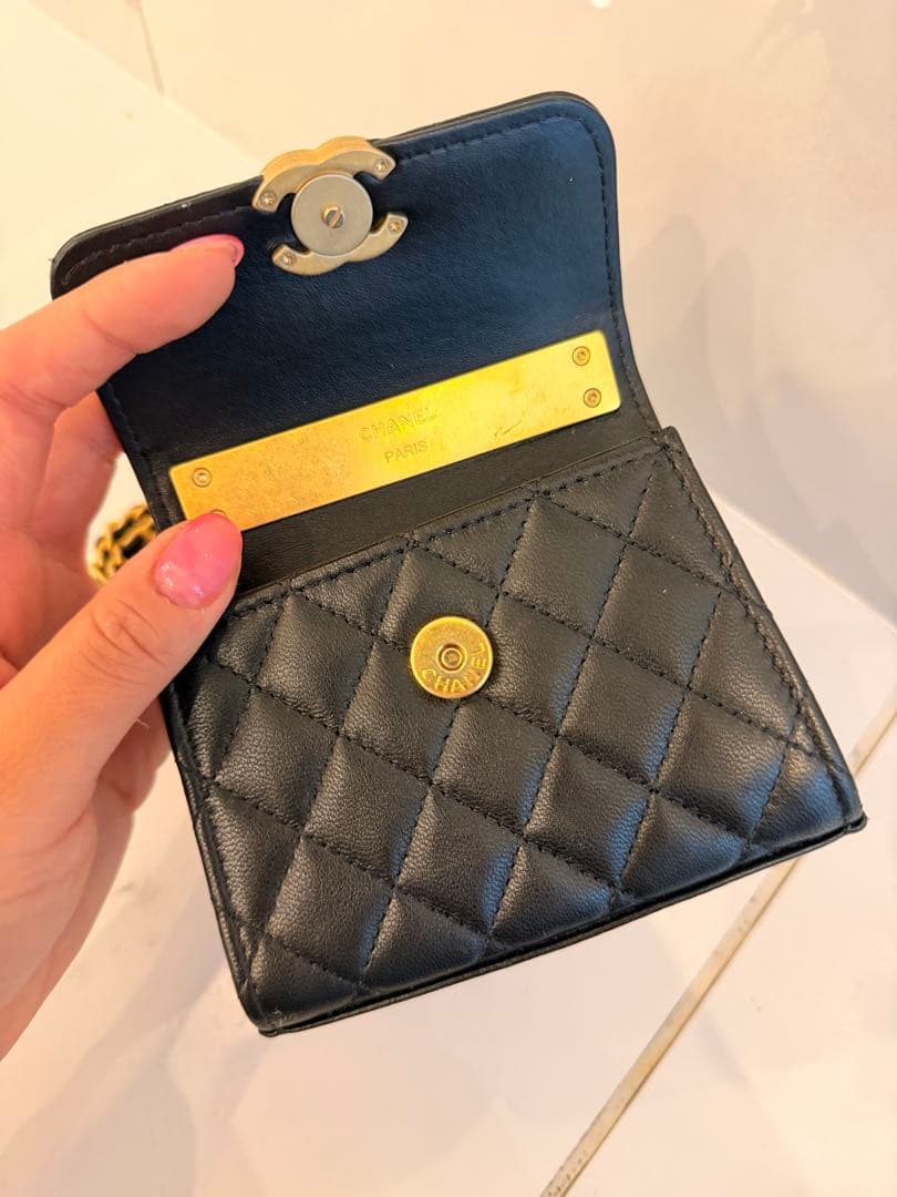 シャネルミニチェーンバッグ