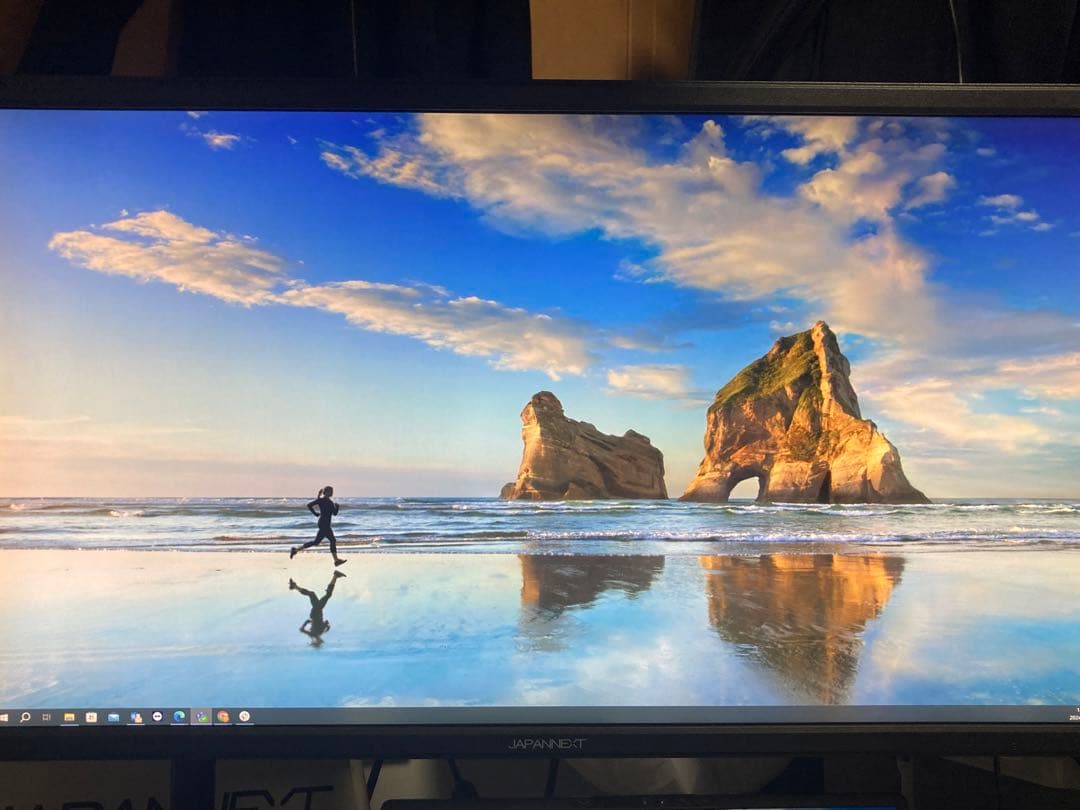 28インチ 4K液晶モニター