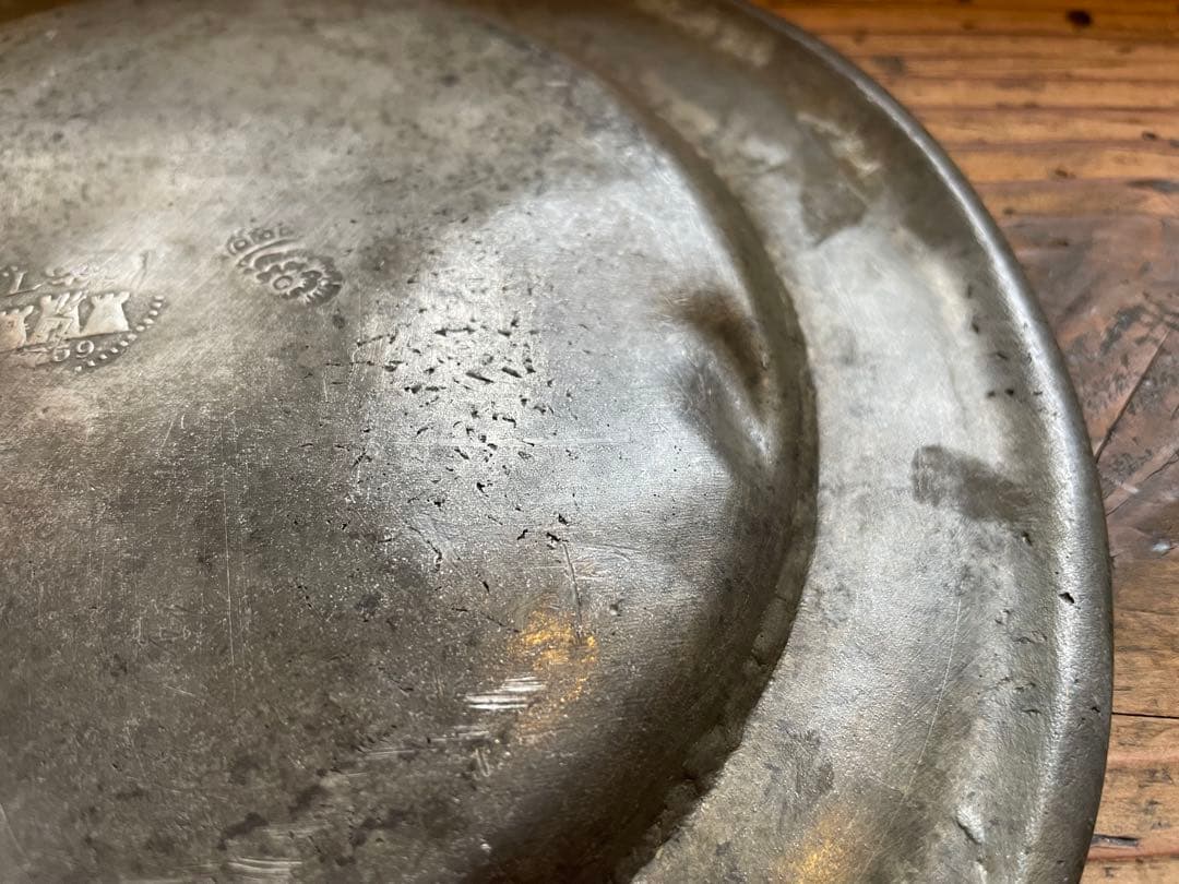 フランス　古いピュータープレート