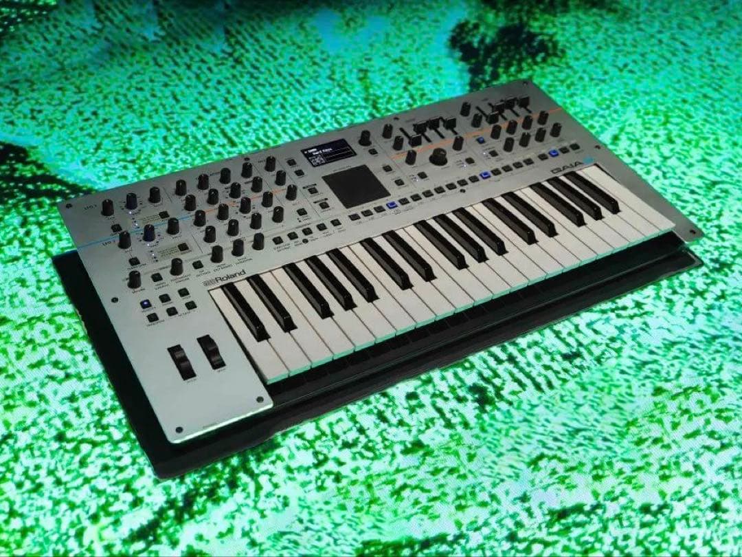 Roland GAIA2 シンセサイザー 37鍵　ほぼ未使用品