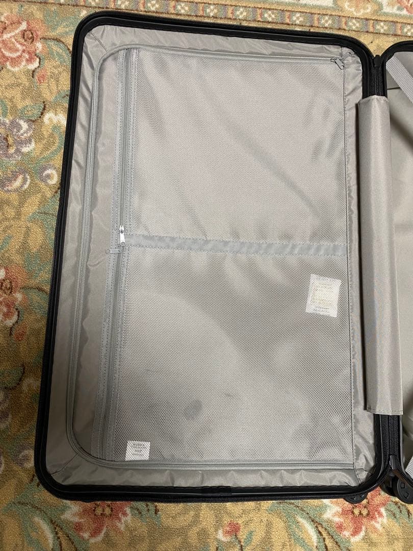 無印良品　バーを自由に調節できる　ハードキャリーケース（７５Ｌ）グレー