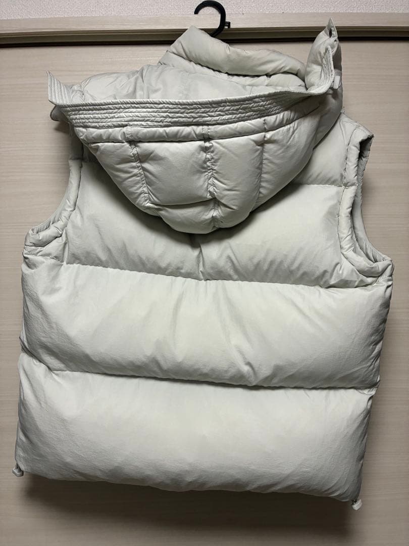 【ナナコ様】DIESEL フード付き ホワイト ダウンベスト ディーゼル 希少