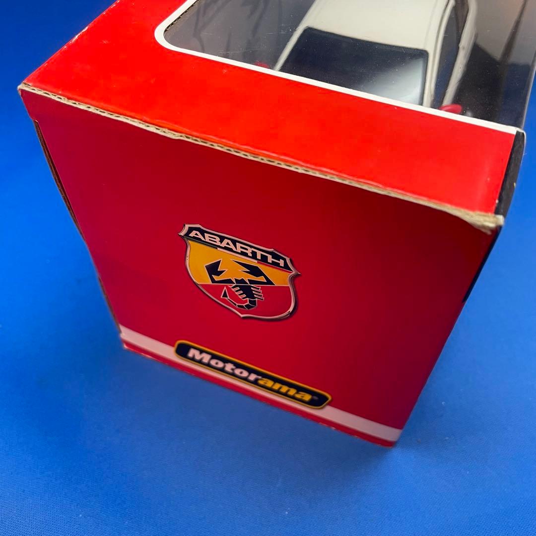 1/24 ミニカー　アバルト純正GRANDE PUNTO