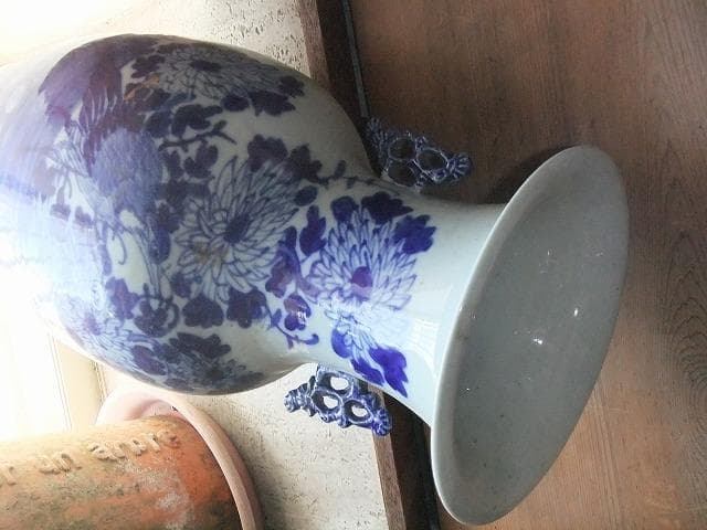 大きな壺　欠け　や　ヒビ　ニュー　は有りません　完品