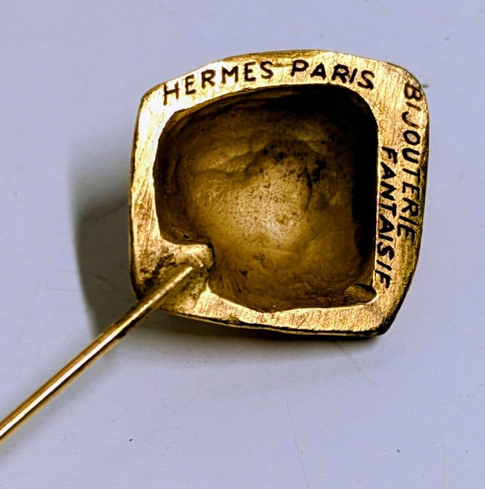 【希少】HERMÈS エルメス　岩石モチーフ　ゴールドピンブローチ