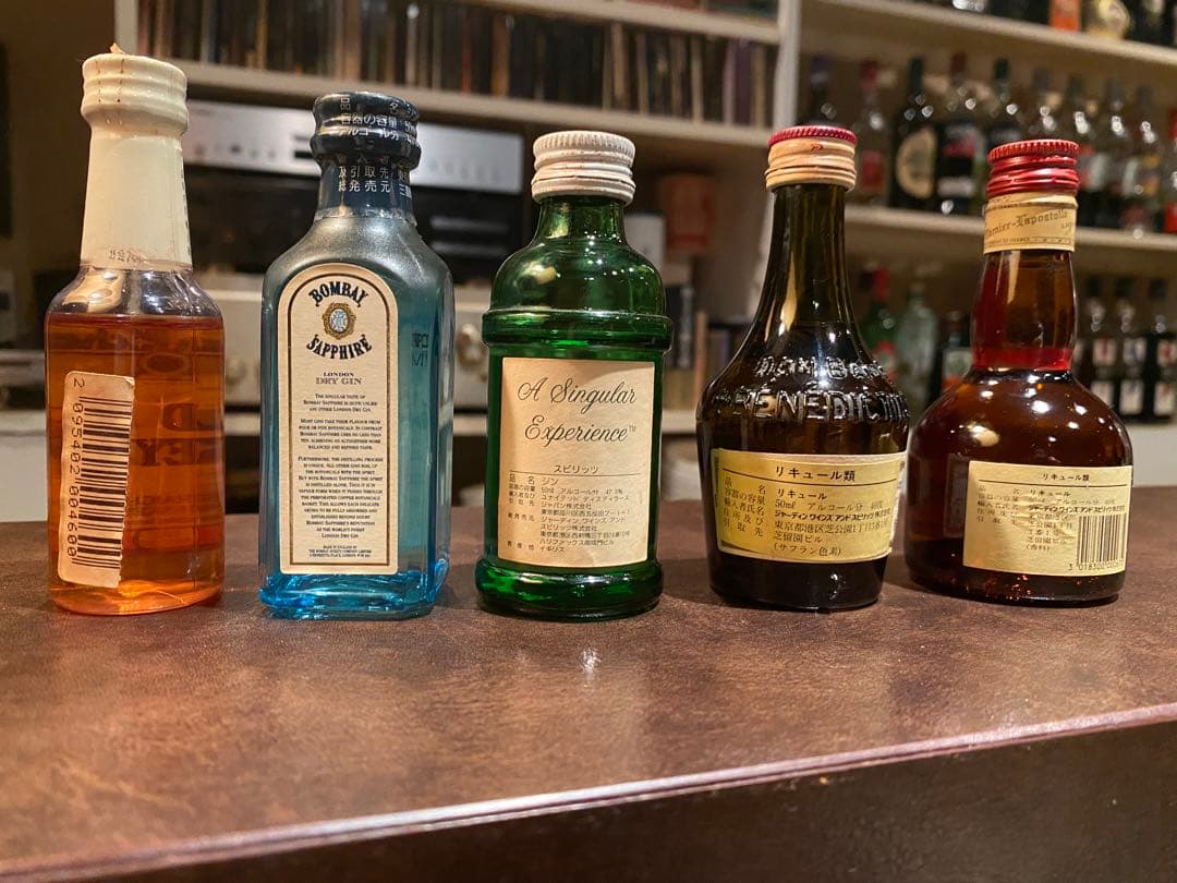 ビンテージ、ミニチュアボトル！かなり古いワイルドターキーを含めた5種セット！