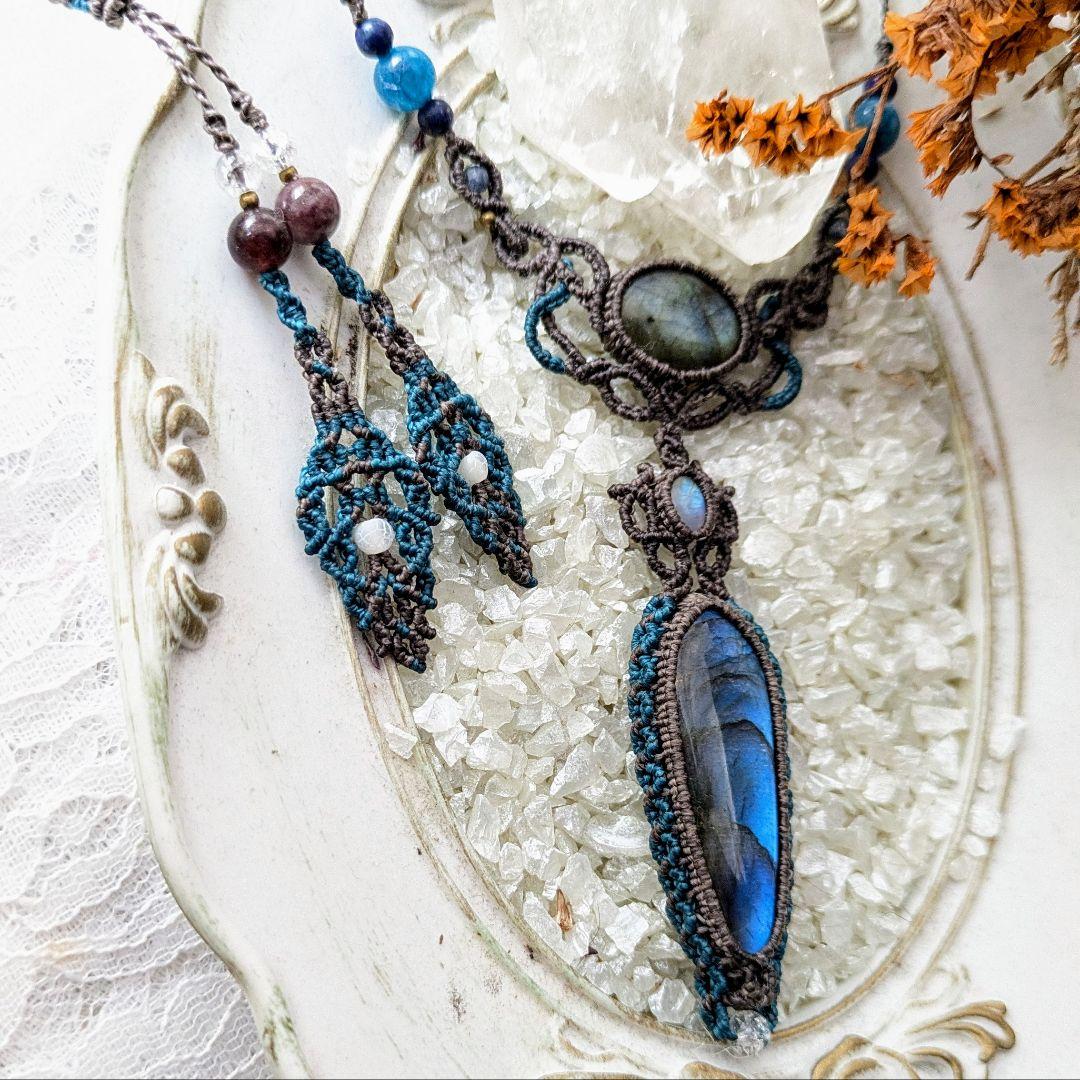 1264 マクラメハンドメイドネックレス