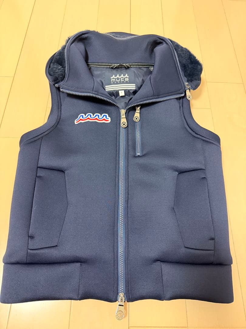 muta MARINEフード付きベスト ネイビー F