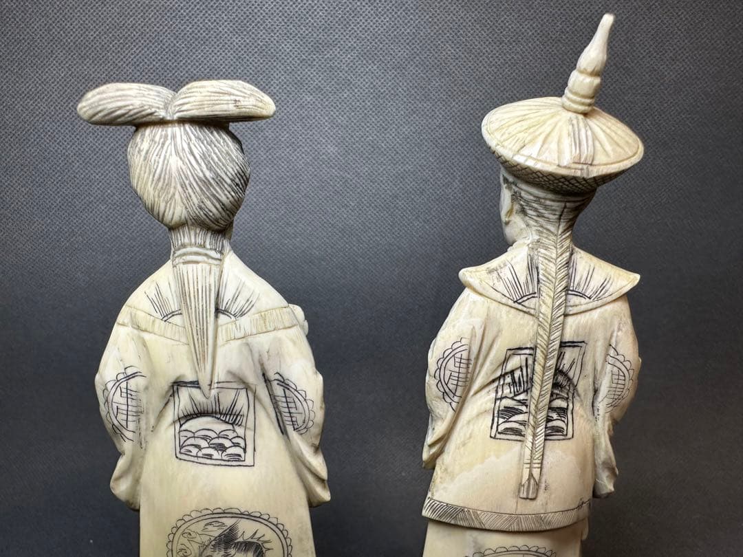 極上　中国美術　置物　唐物骨（皇帝皇后） 細密細工 天然素材　骨董コレクション